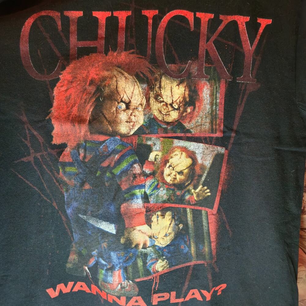 Child’s Play Chucky T-Shirt Mens Small Black Horror Movie Wanna Play Graphic Tee - Picture 2 of 4